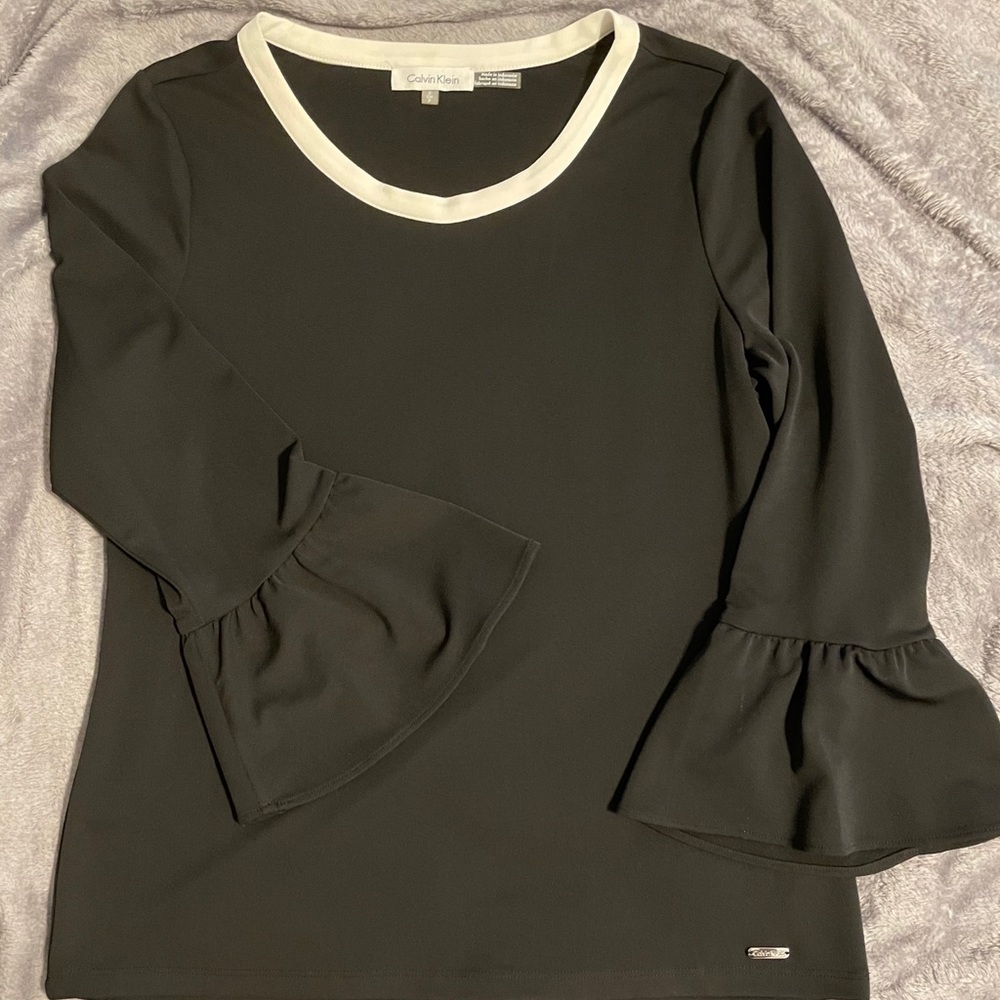 Calvin Klein Bell Sleeve 3/4 Top